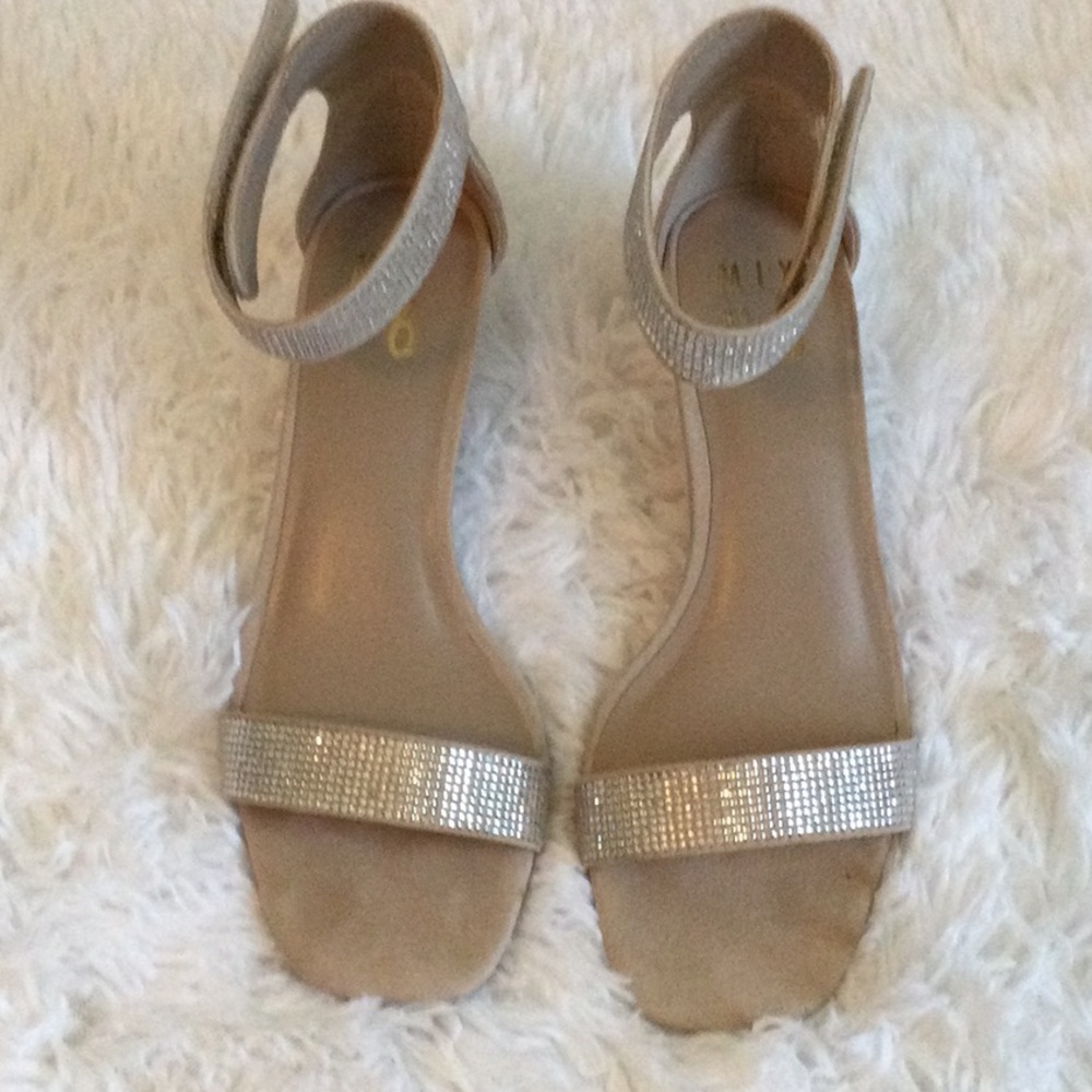 M6 Prunela Nude Shoe